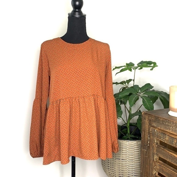 FALL 🍂 Orange ruffle top 1.4.3. STORY Orange ruffle Blouse - Picture 2 of 8